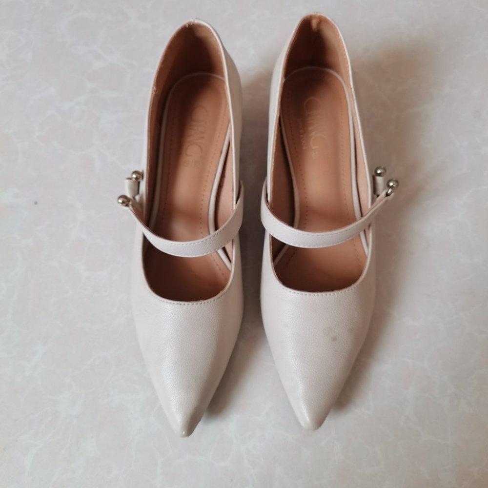 Orage Women's Pointy Toe Pumps Shoes Beige